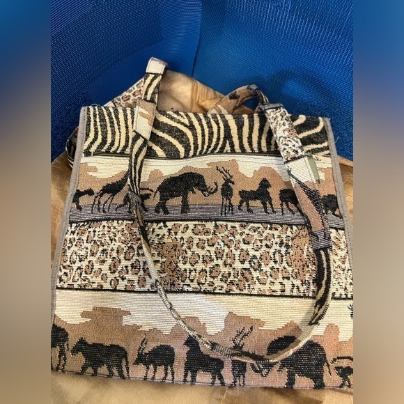 Jade Handbags - Jade safari theme Tote